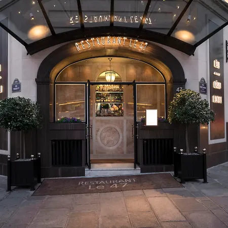 Château Frontenac Hotel 4*