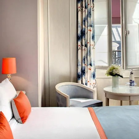 ホテル Chateau Frontenac パリ