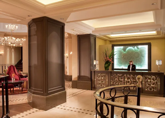 Chateau Frontenac 4* Paryż