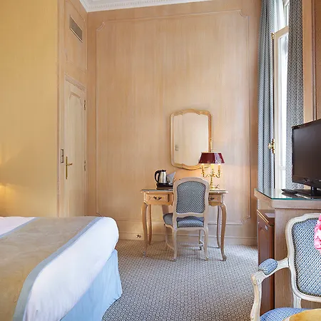 Chateau Frontenac Hotel 4*