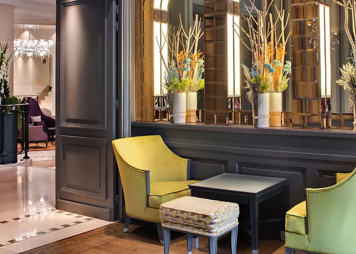Hotel Chateau Frontenac Paris