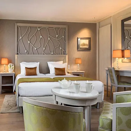 Chateau Frontenac 4* 巴黎