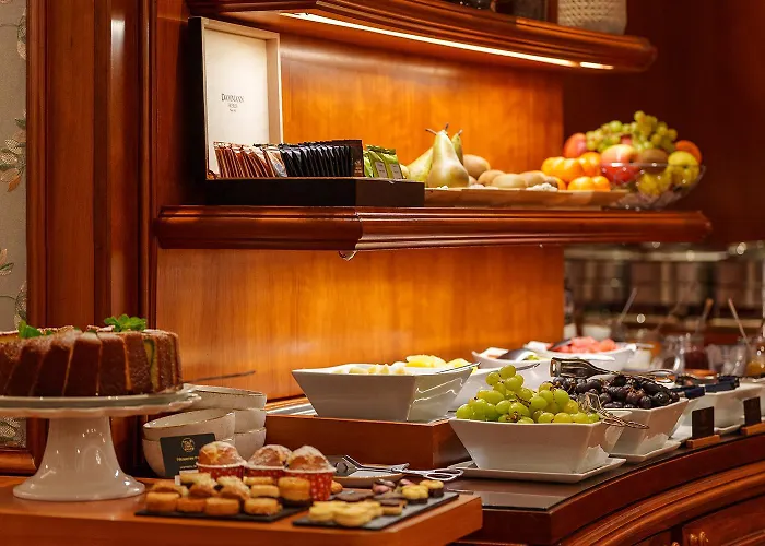 Château Frontenac 4* Paris