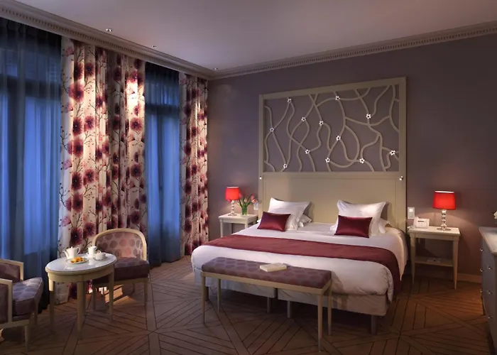 Chateau Frontenac Otel Paris