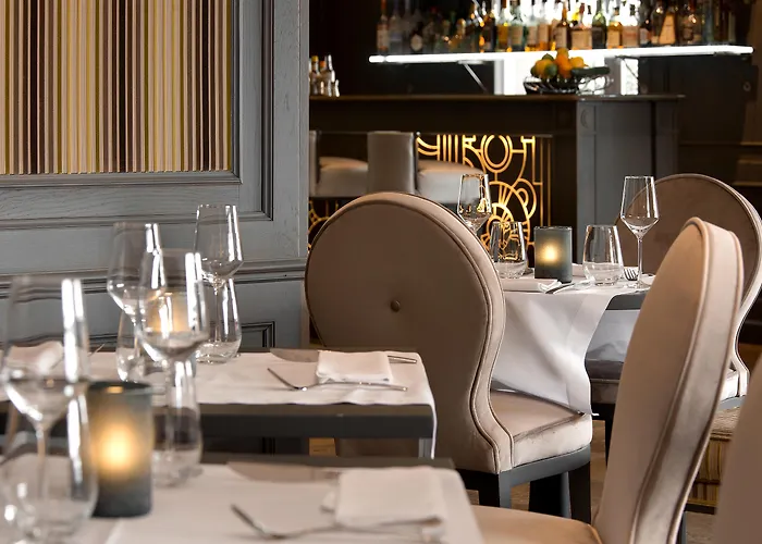 Otel Chateau Frontenac Paris