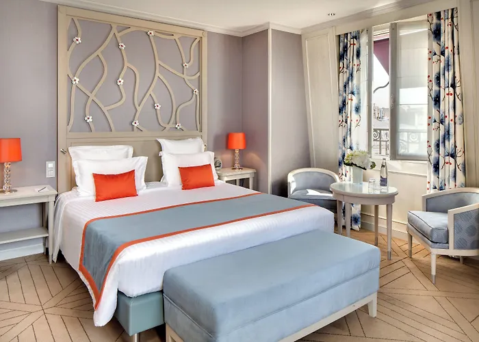 Chateau Frontenac Paris